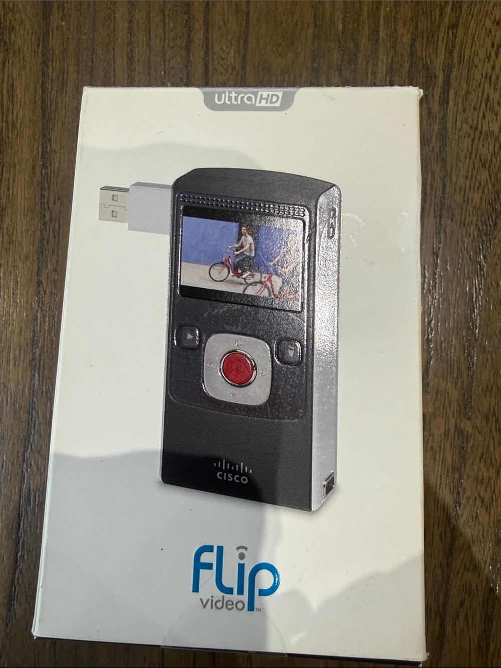 Cisco Flip Video Pocket Camcorder in Black with Red Button